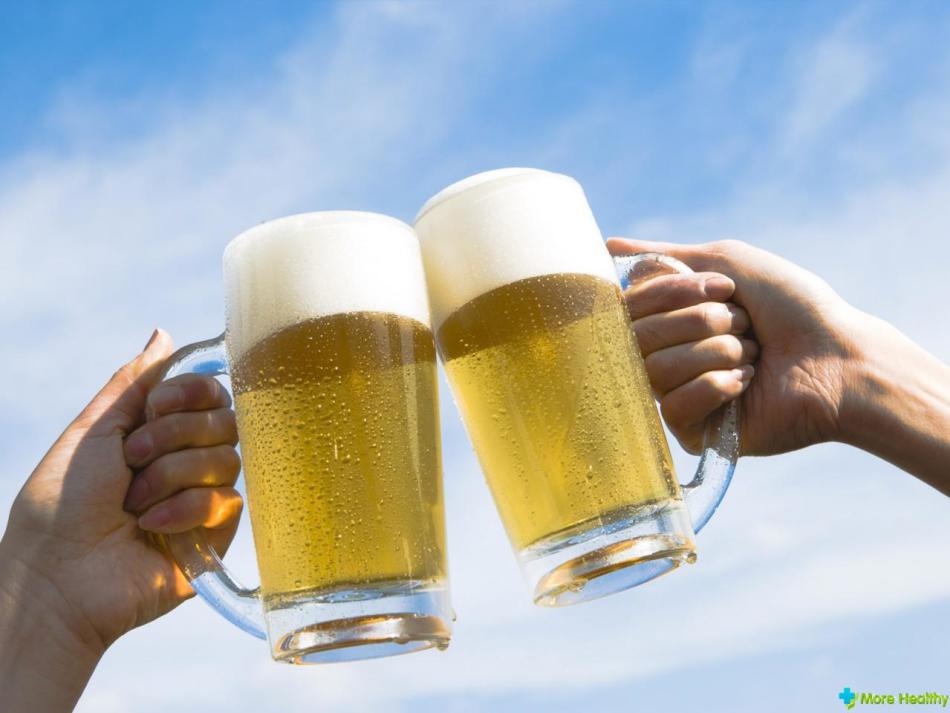 Безалкогольное пиво пьют ценители хмельного, которым нельзя спиртное.