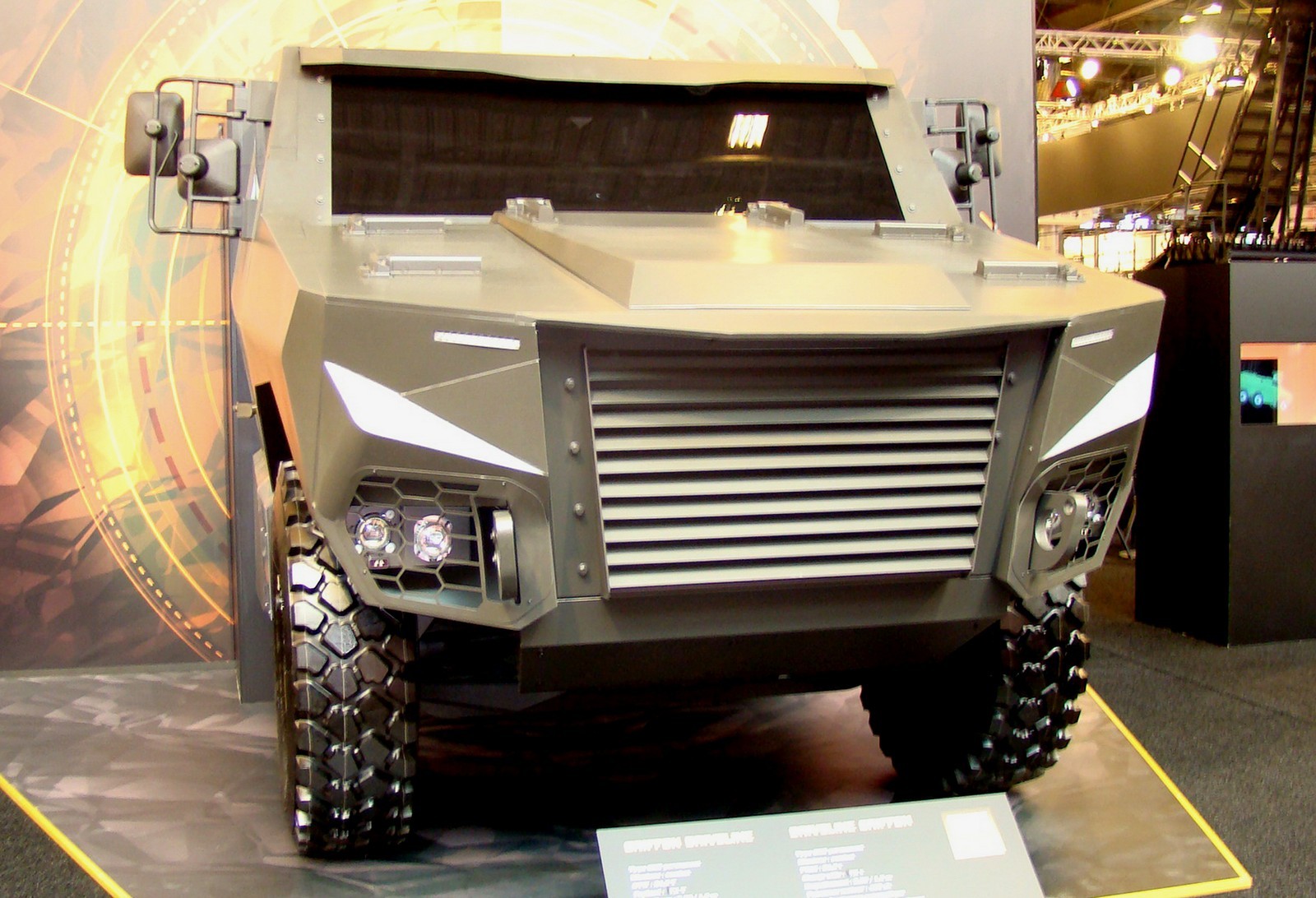 Макет передней секции корпуса может стать основой будущих военных машин Renault